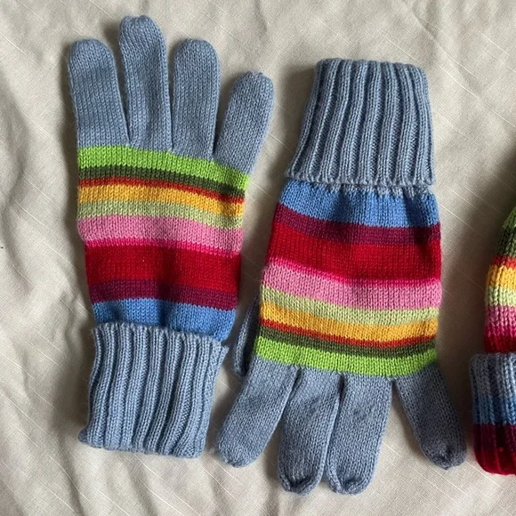 Ladies winter beanie style hat and matching gloves 🧤 Bright color multi-stripes - Picture 3 of 6